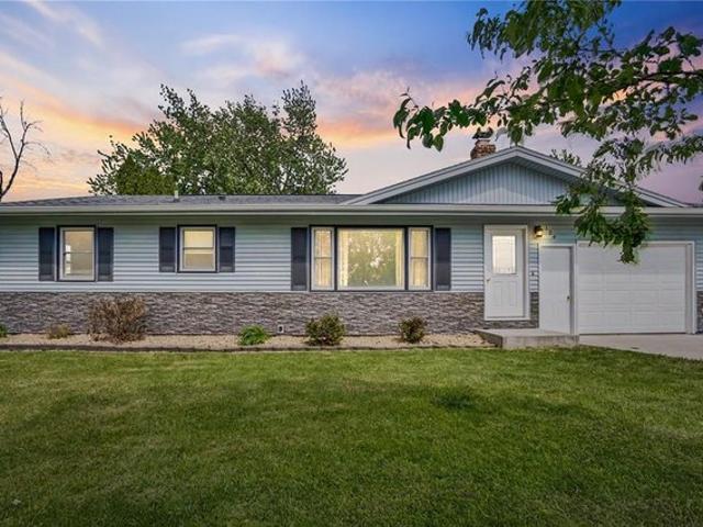 House for sale in Independence, Iowa