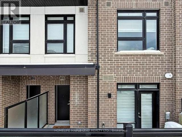 Townhouse for sale in Milton, Ontario