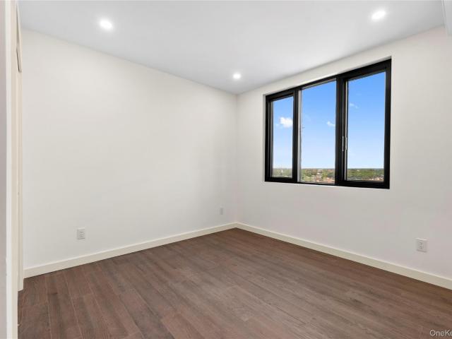 Condo for sale in Queens, Arverne