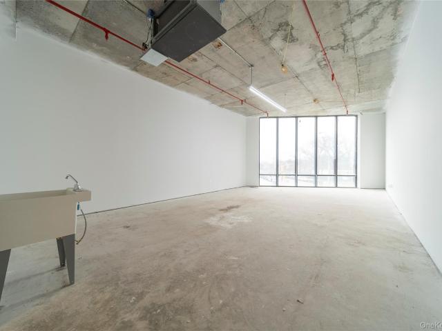 Commercial for sale in Kew Gardens