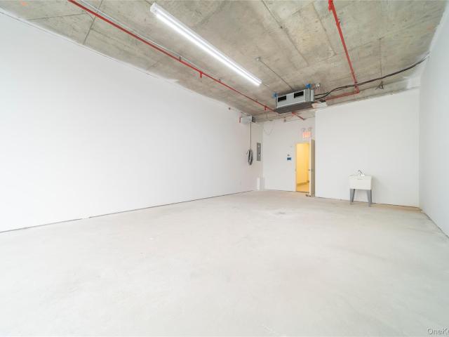 Commercial for sale in Kew Gardens