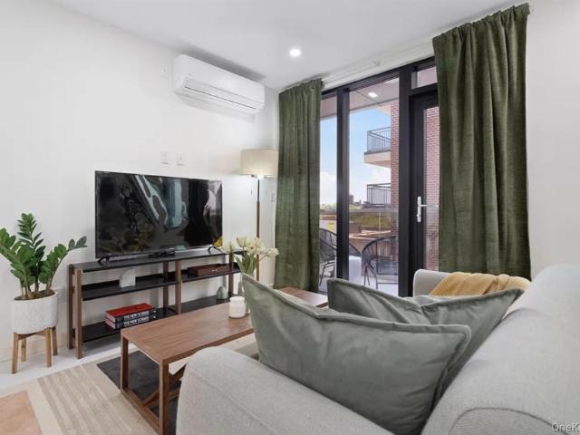Condo for sale in Queens, Arverne