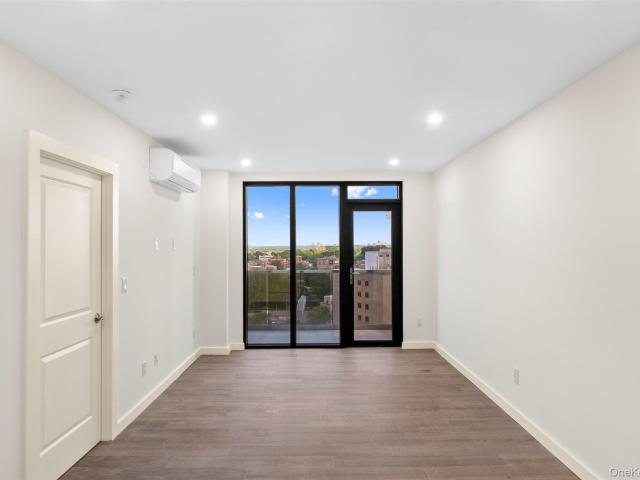 Condo for sale in Queens, Arverne