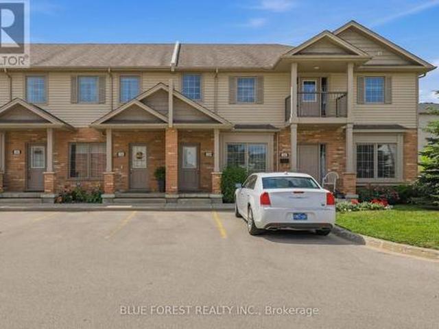 Townhouse for rent in Arva, Ontario