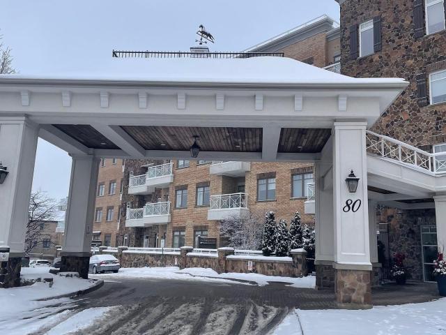 Condo for rent in Toronto, Golden Horseshoe