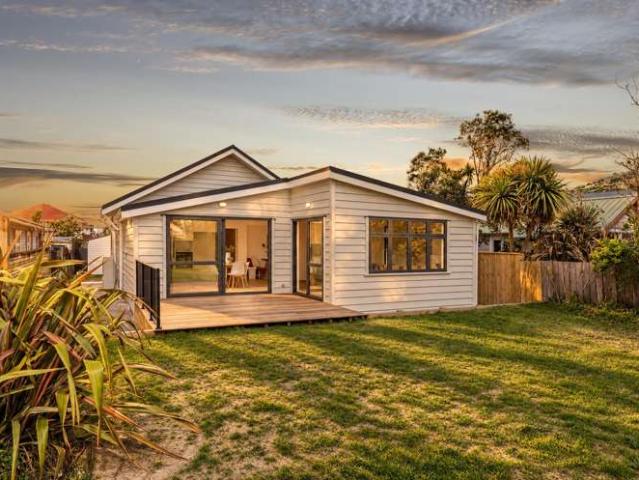 House for sale in Lyall Bay, Wellington