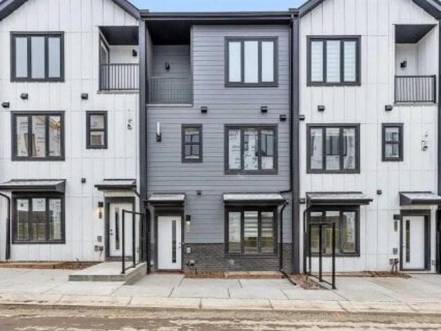 Townhouse for sale in Northwest, Alberta