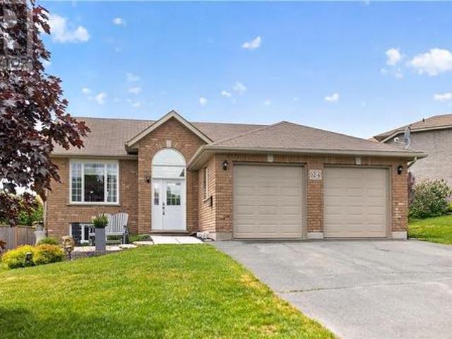 House for sale in Wanup, Ontario