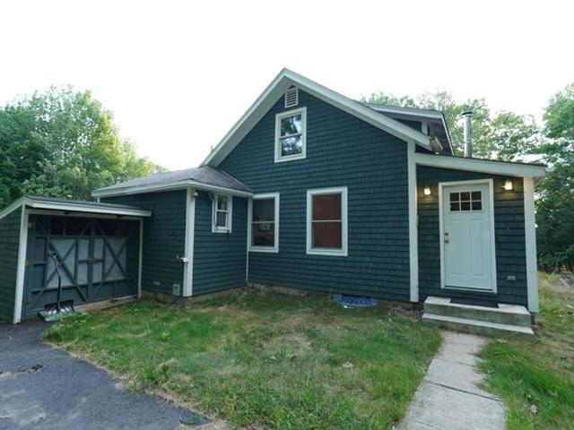 House for sale in Richmond, Maine