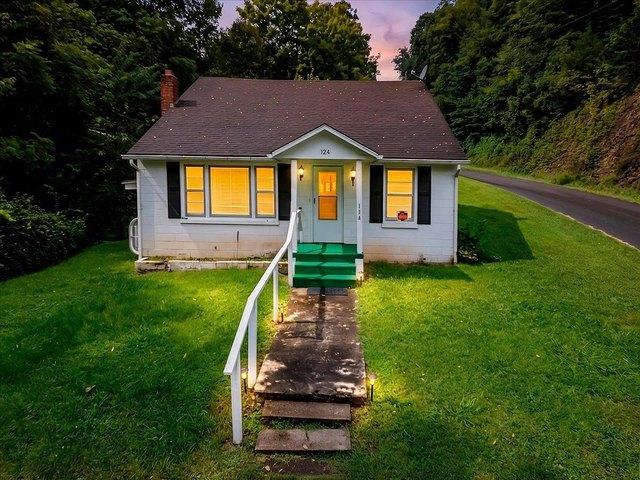 House for sale in Pembroke, Giles County