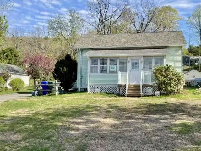 House for rent in Naugatuck