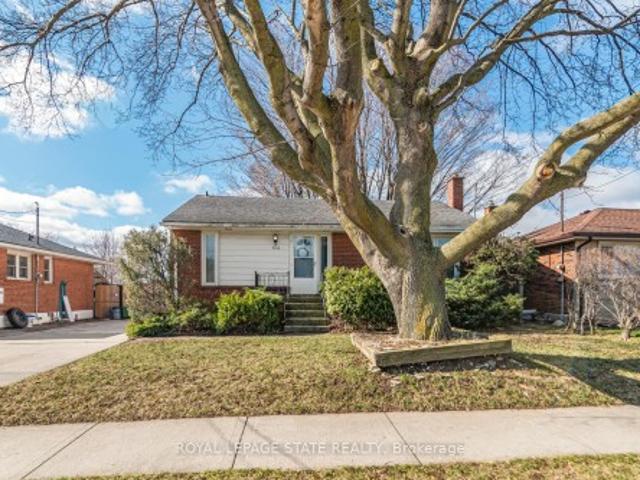 House for sale in Ancaster, Ontario