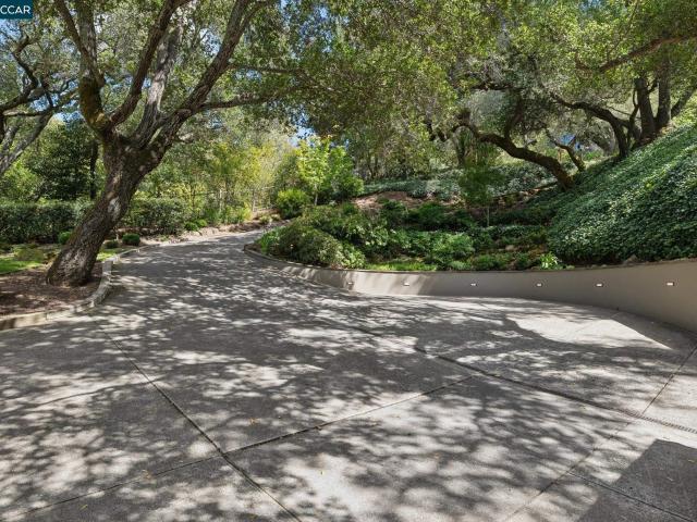House for sale in Orinda, Contra Costa County