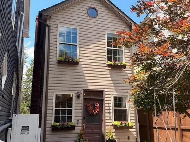 House for sale in New Windsor, Maryland