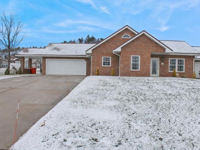 Townhouse for sale in Punxsutawney, Pennsylvania