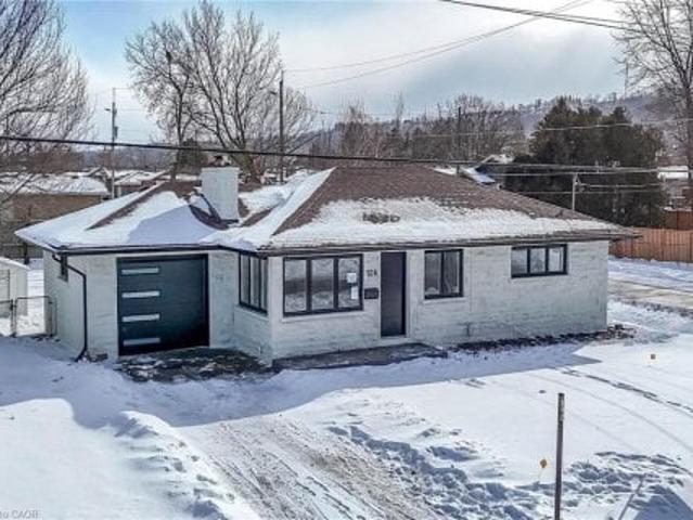 Property for sale in Ancaster, Ontario