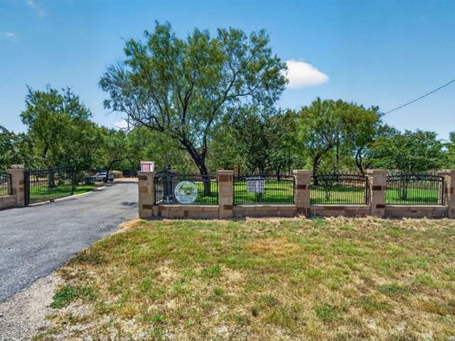 House for sale in Medina, Texas