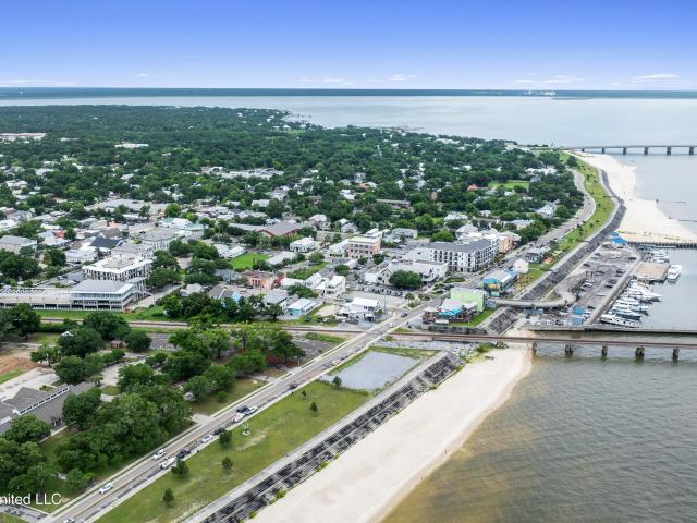 Condo for sale in Bay Saint Louis, Mississippi