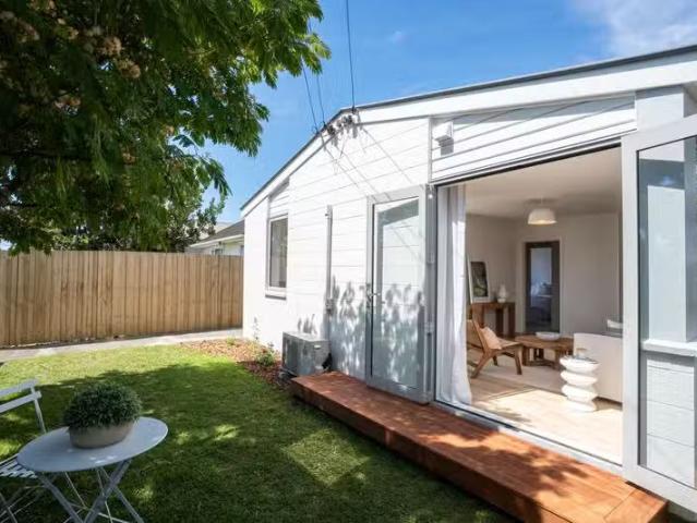 House for sale in Chaslands, Canterbury