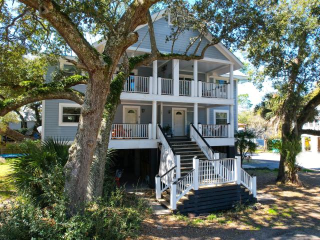 House for sale in Folly Beach, South Carolina