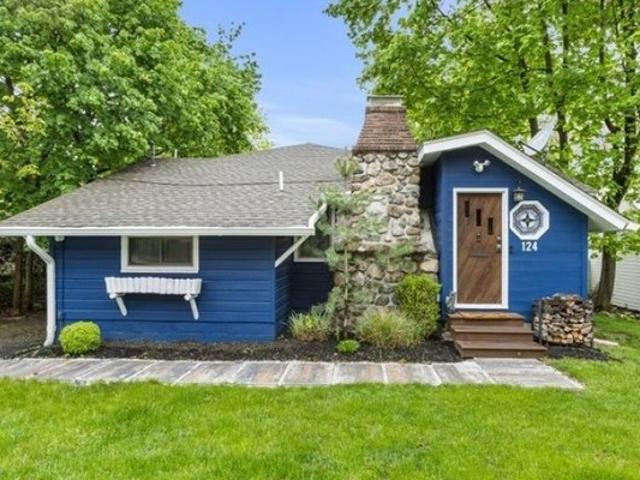House for sale in Sparta, New Jersey