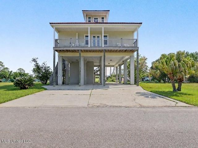 House for sale in Pass Christian, Mississippi