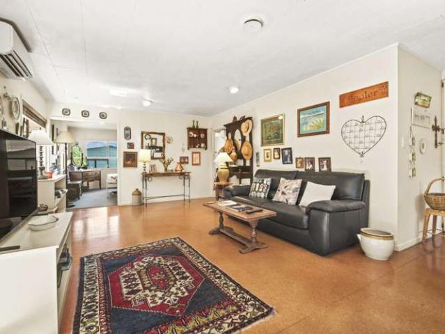 House for sale in Whangaparaoa