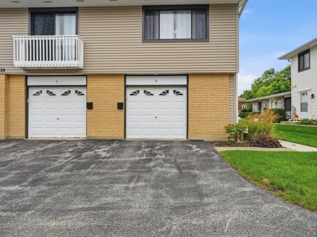 Townhouse for sale in Bloomingdale, Illinois