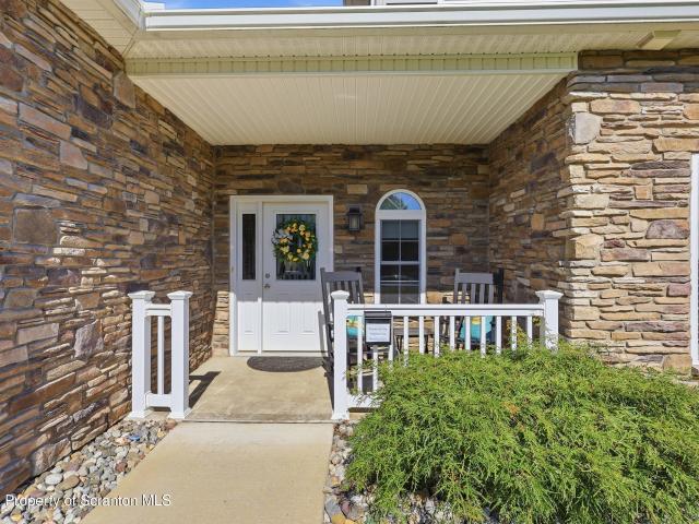 Townhouse for sale in Archbald, Pennsylvania