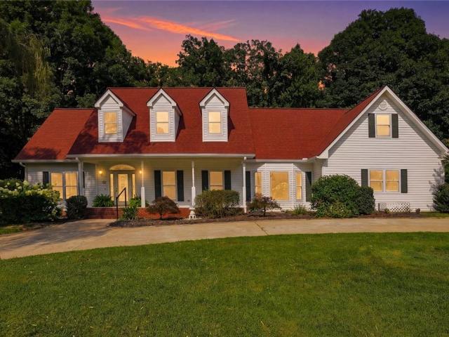 House for sale in Dahlonega, Georgia