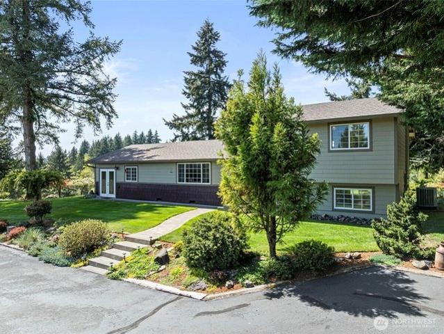 House for sale in Winlock, Washington