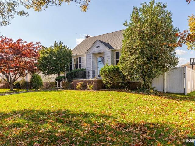 House for sale in Rochelle Park, New Jersey