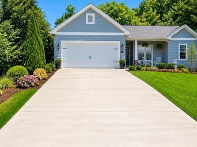 House for sale in Howard, Ohio