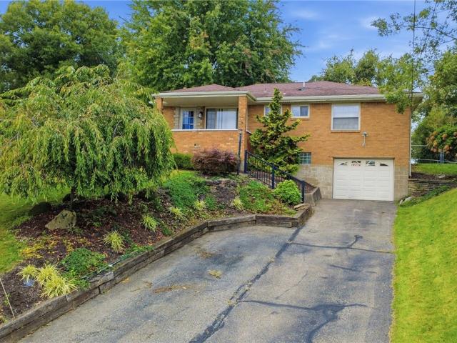 House for sale in Central Highlands, Elizabeth Township