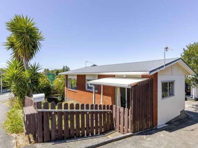 Apartment for sale in Hillsborough, Taranaki