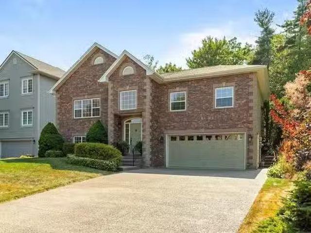 House for sale in Dartmouth, Nova Scotia