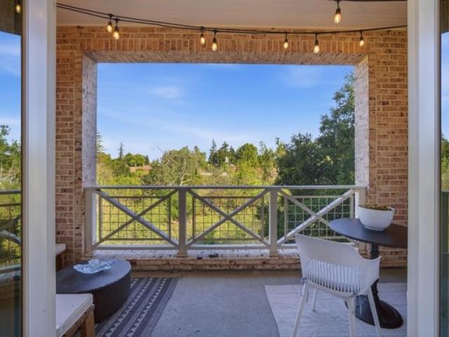 Townhouse for sale in Campbell, California