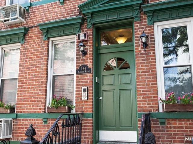 Condo for sale in Hudson, New Jersey