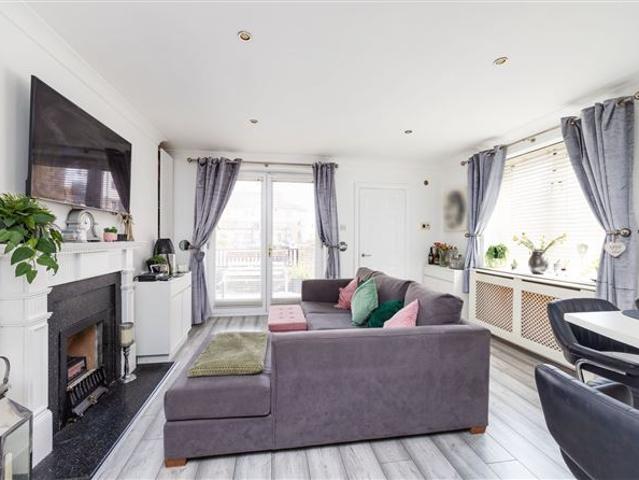 Apartment for sale in Bluebell, North Tipperary