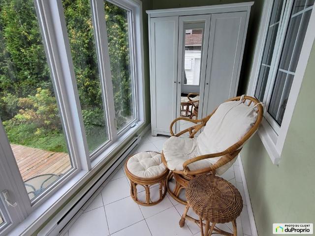 House for rent in Candiac, Montérégie
