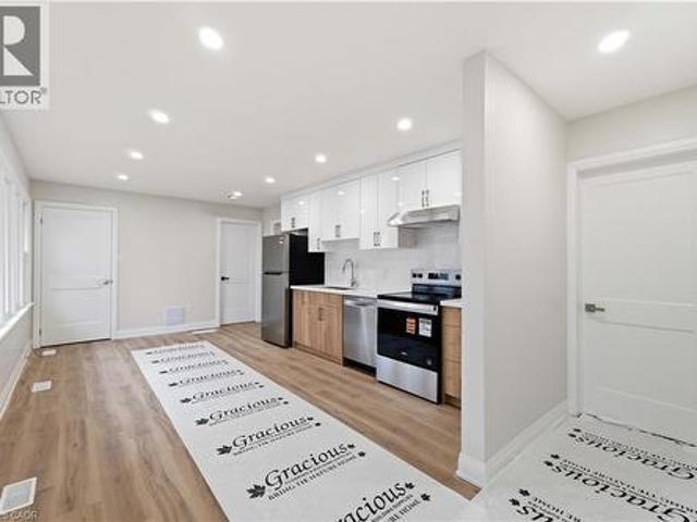 House for rent in Ancaster, Ontario