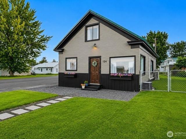 House for sale in Coulee City, Washington
