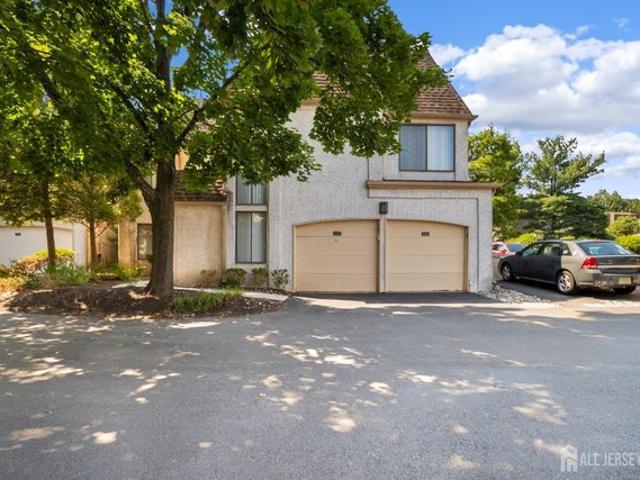 Condo for sale in Edison, New Jersey