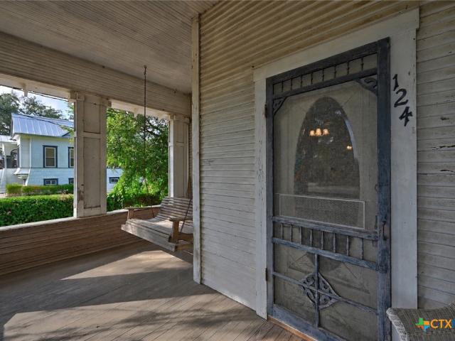 House for sale in Shiner, Texas