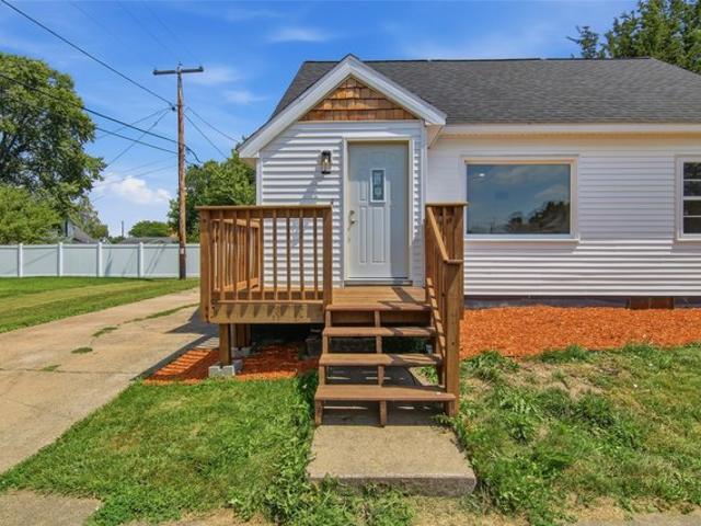 House for sale in Fall Creek, Wisconsin
