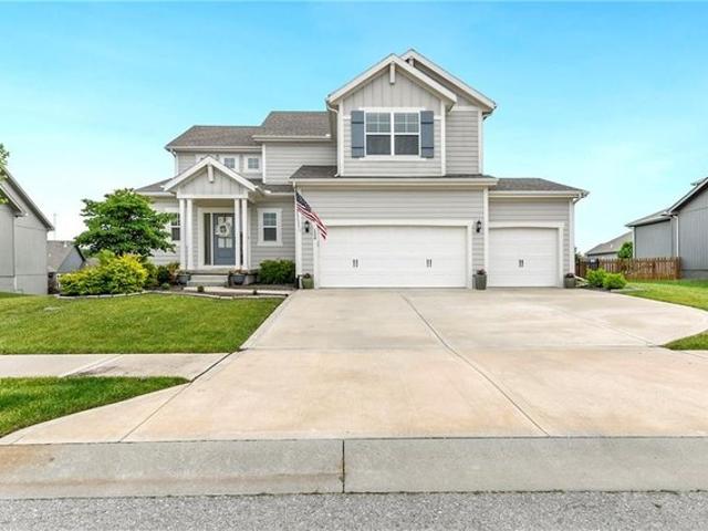 House for sale in Blue Springs, Missouri