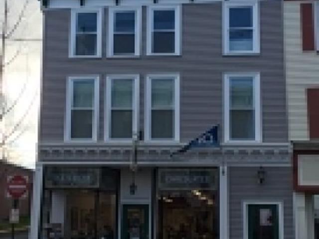 Condo for rent in Newton, New Jersey