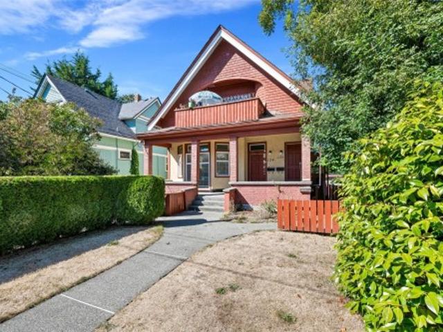 House for sale in James Bay, Victoria