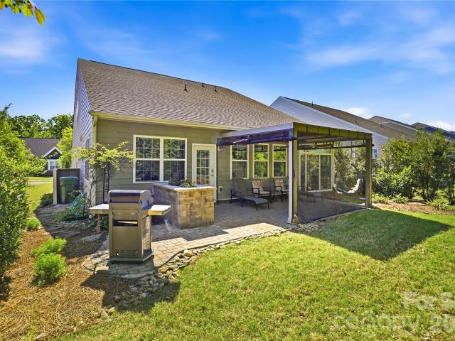 House for sale in Mount Holly, North Carolina