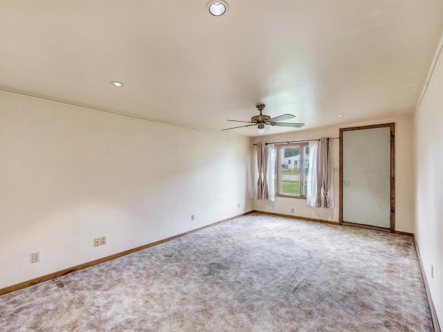 House for sale in Neenah, Winnebago County